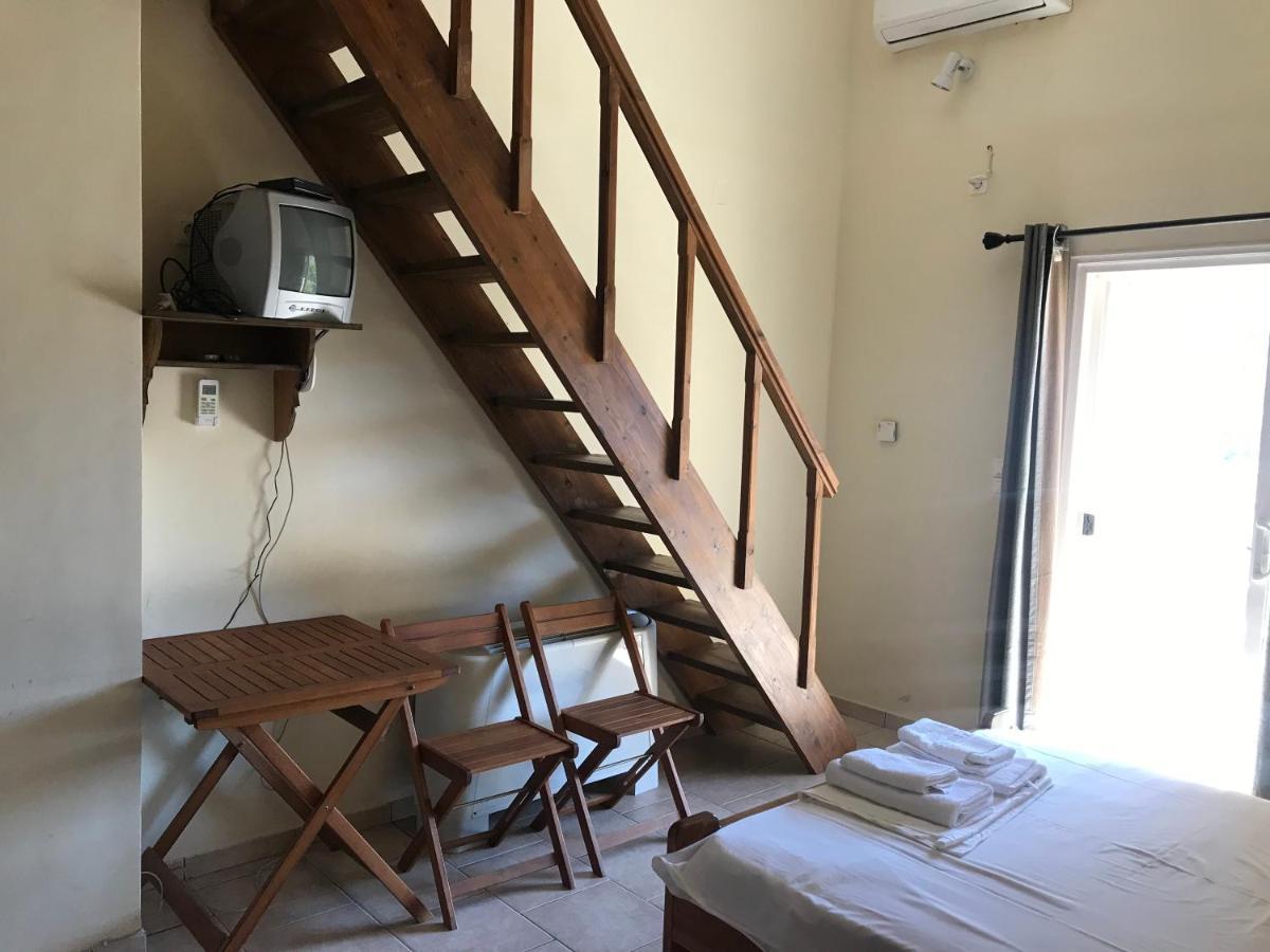 Studio With Loft Raxes Ikaria #5 Raches  Exterior photo